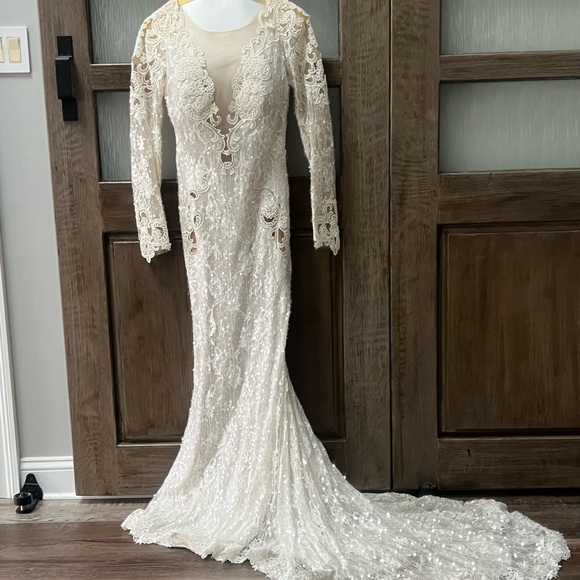 BERTA Bride Wedding Gown - Picture 6 of 17